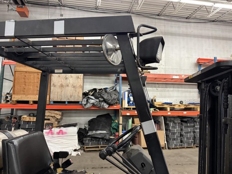 #2227-•-yale-a673971-forklift-image-18