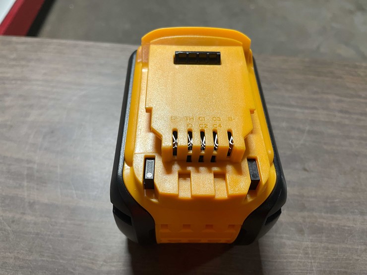 #2061-•-new-dewalt-compatible-60-v-lithium-max-12-a.h-batteries-(cw)-image-4