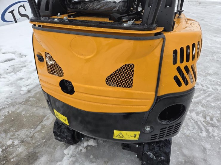 #5016-•-unused-future-ft15p-mini-excavator-image-18