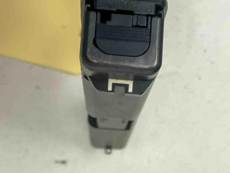 glock-pistol-image-6