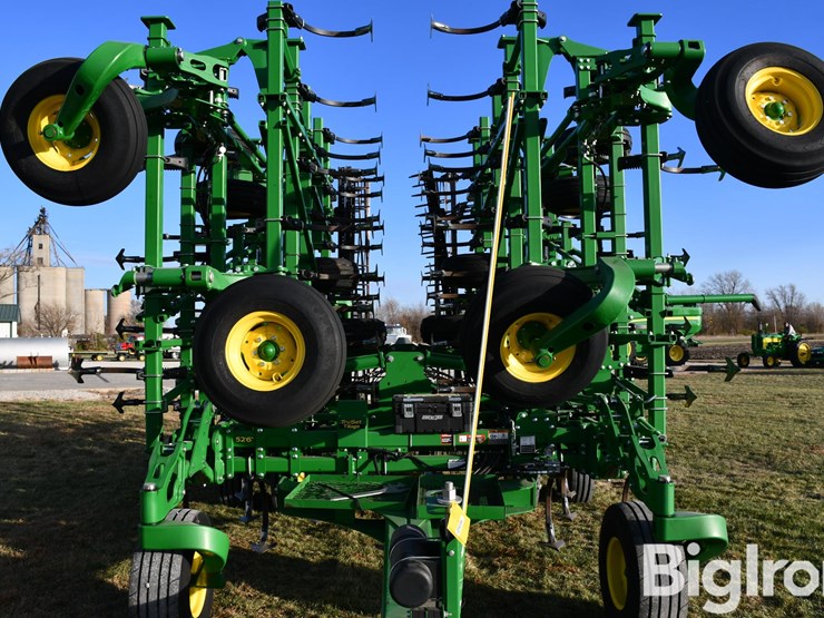 2018-john-deere-2018-image-11