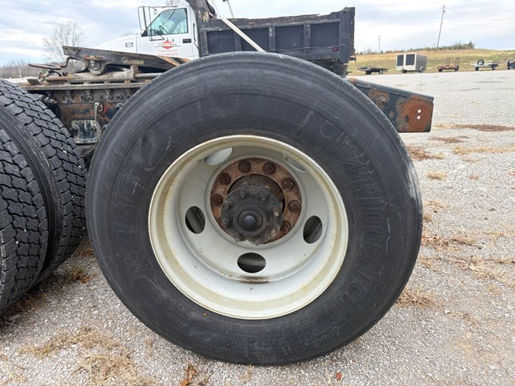 #30502-•-2018-freightliner-cascadia-tandem-axle-truck-tract-image-7