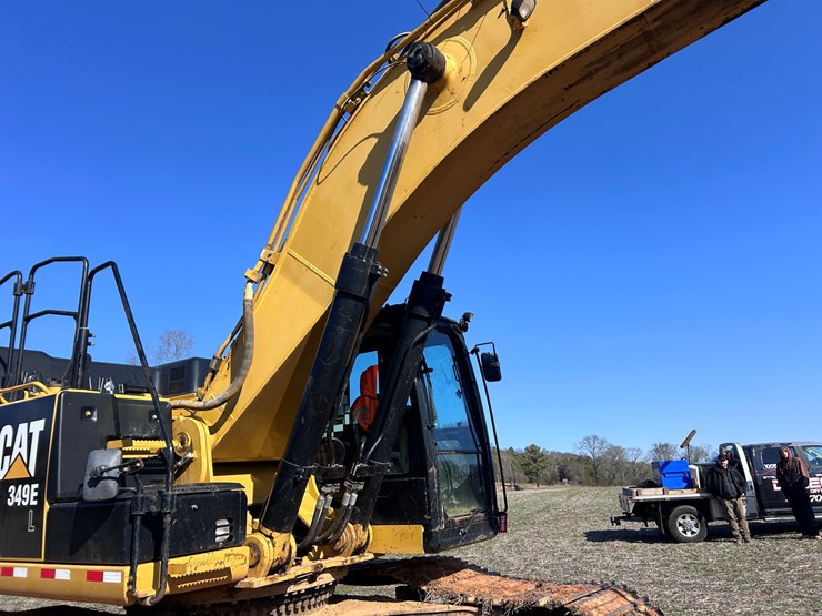 caterpillar-349el-image-25