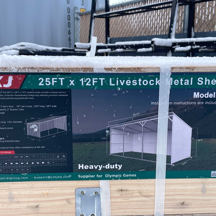 #4019 • 25' x 12' Livestock Metal Shed (O10)