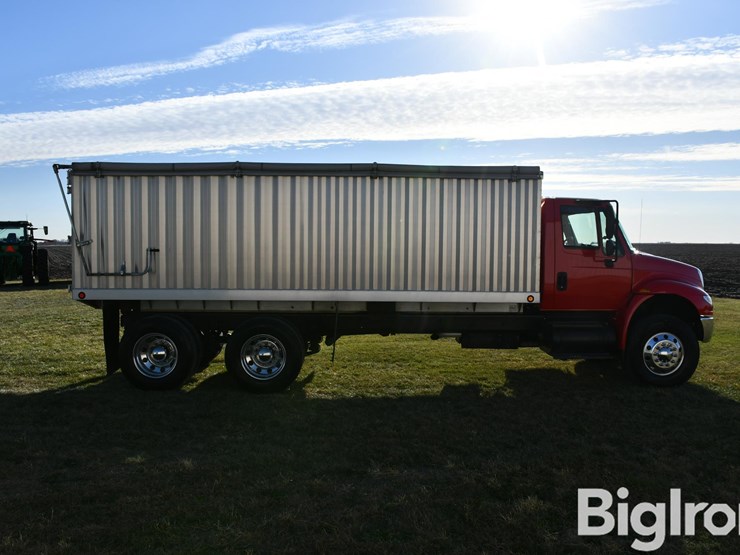 2007-international-durastar-4400-image-4