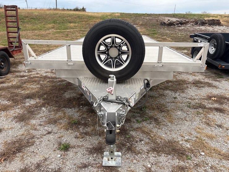 #30711-•-2023-sundowner-8’-x-24’-tandem-axle-multi-purpose-image-2