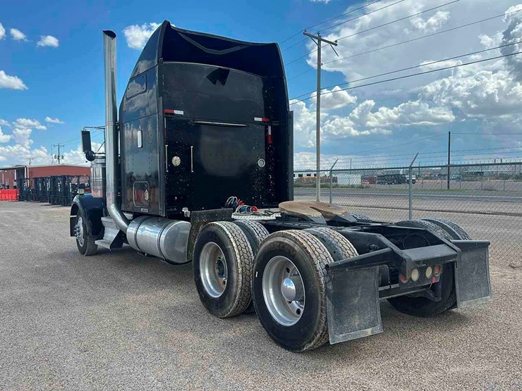 2006-kenworth-w900-image-6