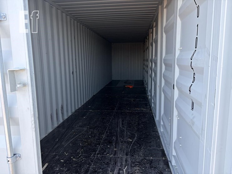 40-foot-shipping-container-image-4