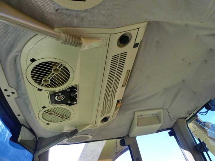 2007-john-deere-6615-image-17