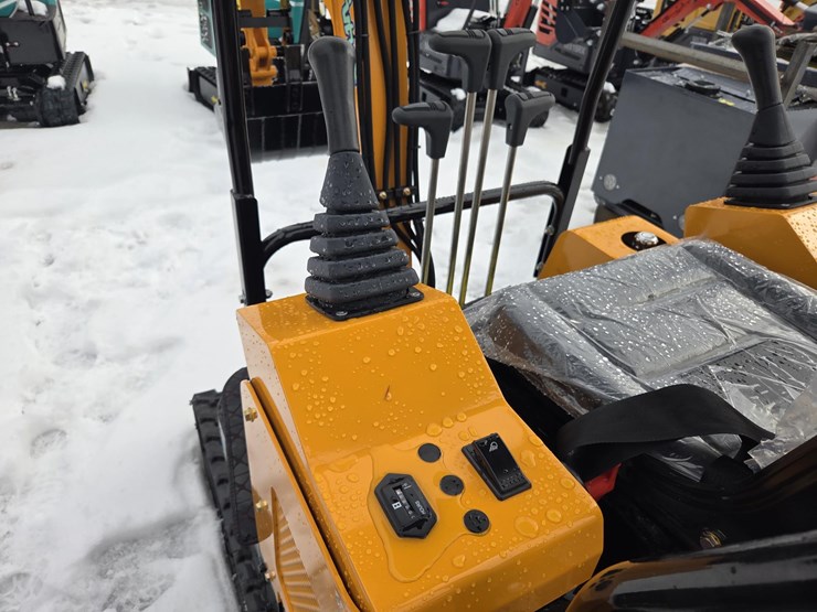 #2189-•-unused-future-ft15-mini-excavator-image-22