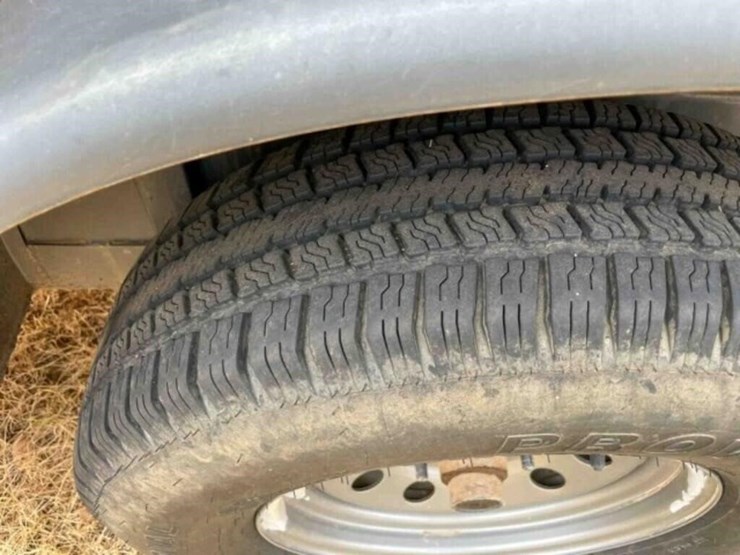 2012-ww-full-cover-stock-trailer-image-9