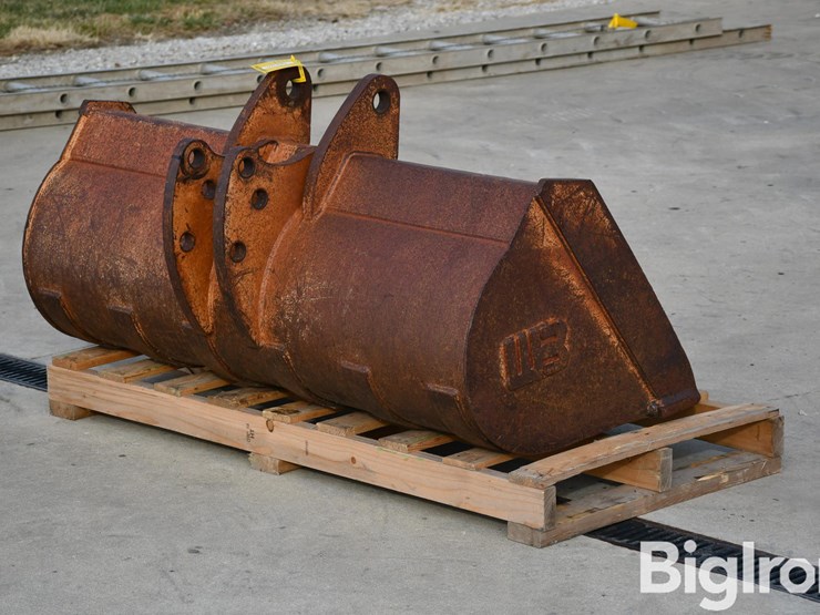 werk-brau-60"-bucket-image-5