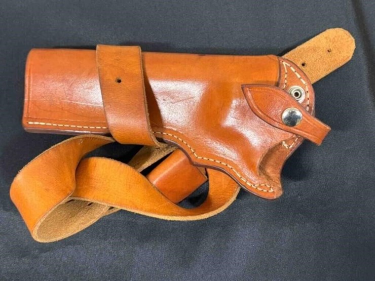 colt---python--357-mag.-revolver-image-13