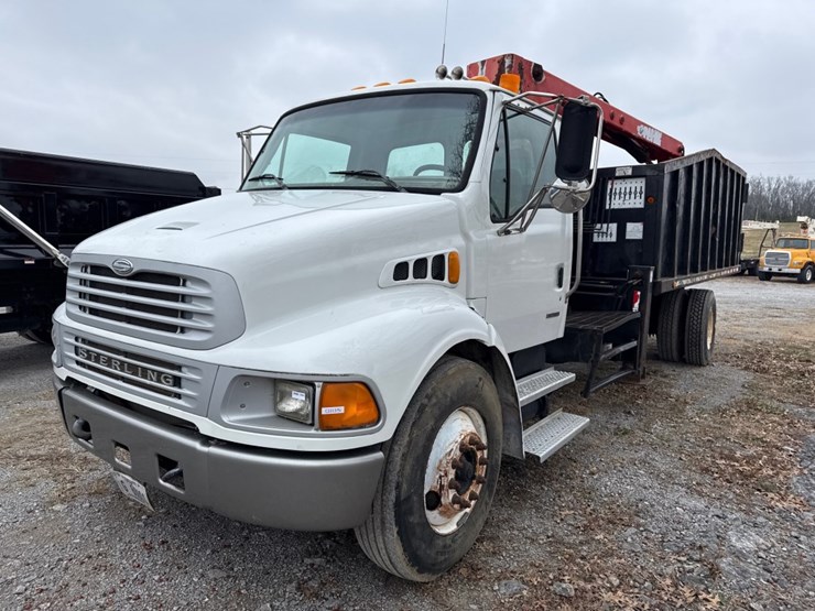 #30694-•-2008-sterling-litter/debris-truck-image-1