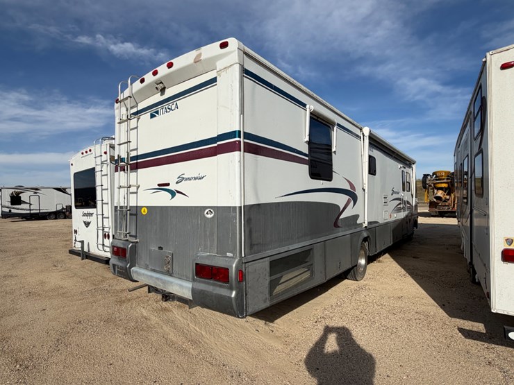 2000-itasca-suncruiser-37g-class-a-rv-image-4