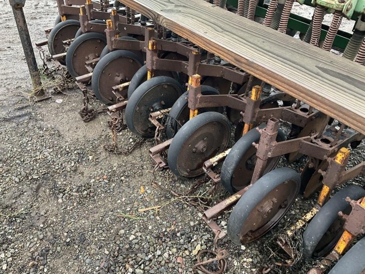 great-plains-15'-3-pt-grain-drill-image-7