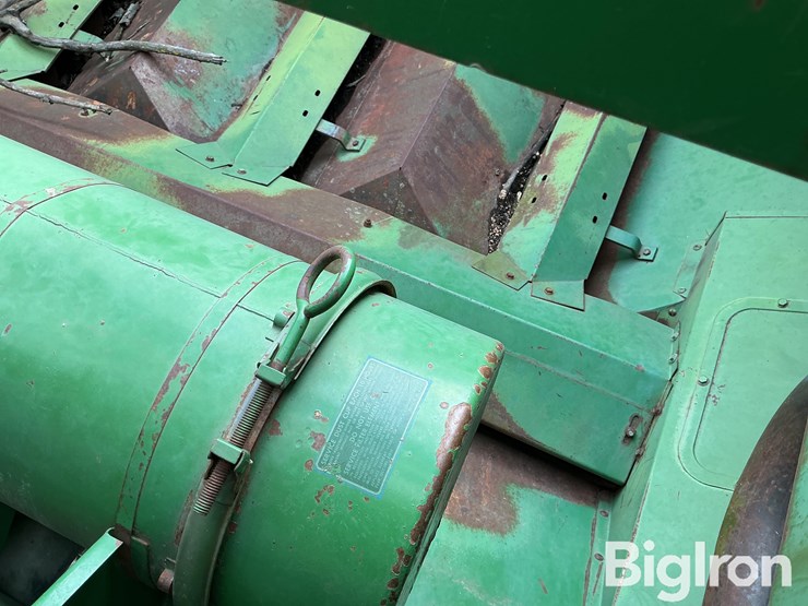 1977-john-deere-7700-image-10