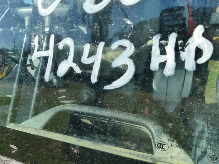 2021-deere-75g-image-16