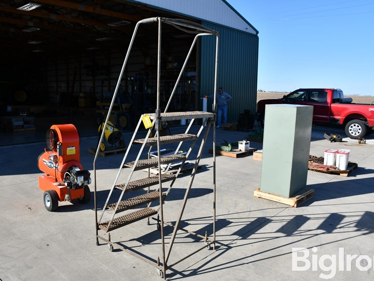 metal-rolling-stand-image-7