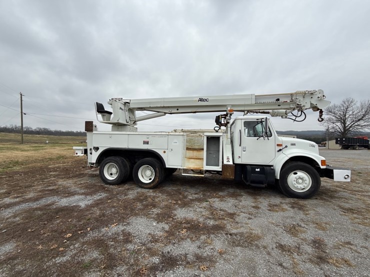 2000-international-4900-image-7