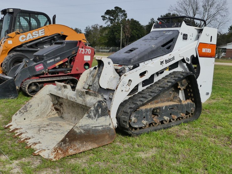 2019-bobcat-mt85-image-1