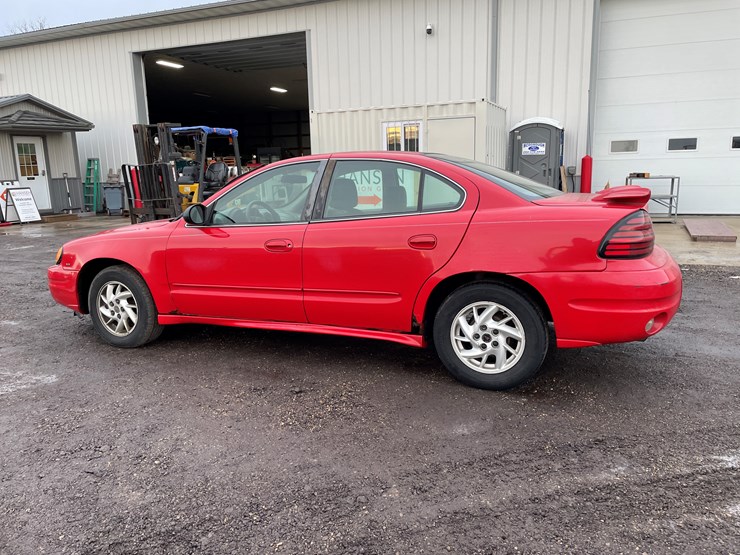 #1005-•-2004-pontiac-grand-am-sedan-(has-wi-title)-image-8