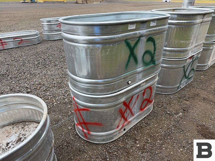 behlen-country-galvanized-round-end-stock-tanks---factory-defect/damaged-image-4