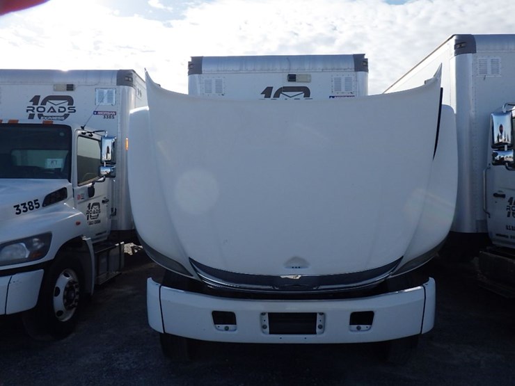 2020-hino-268a-image-11