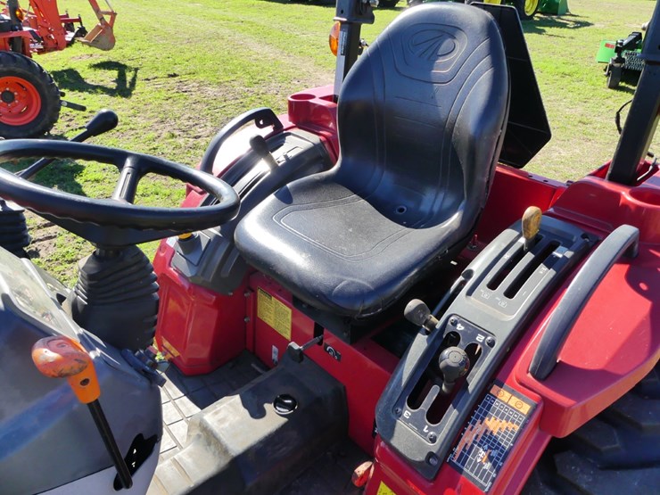 2017-mahindra-1526-image-11