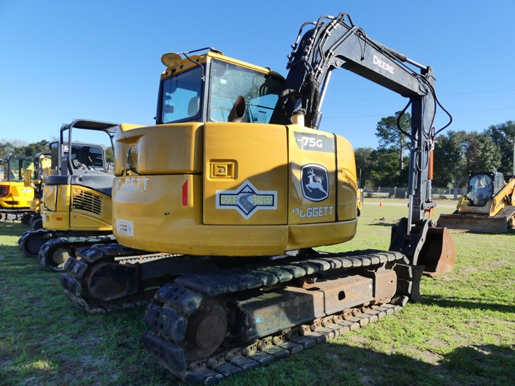 2021-deere-75g-image-3