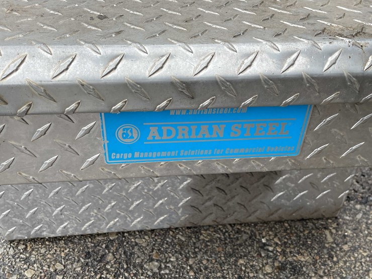 #4090-•-silver-truck-box-(o3)-image-7