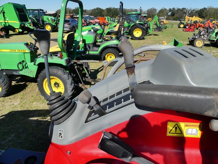 massey-ferguson-1759-image-13