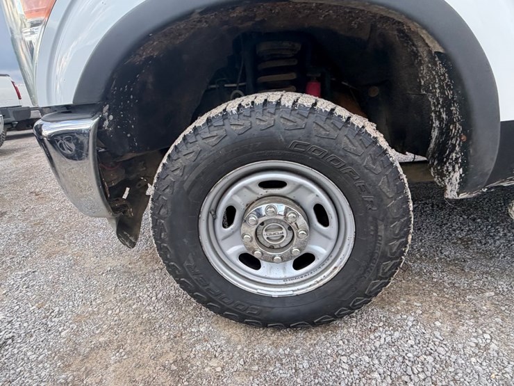 2011-ford-f250-xl-image-7