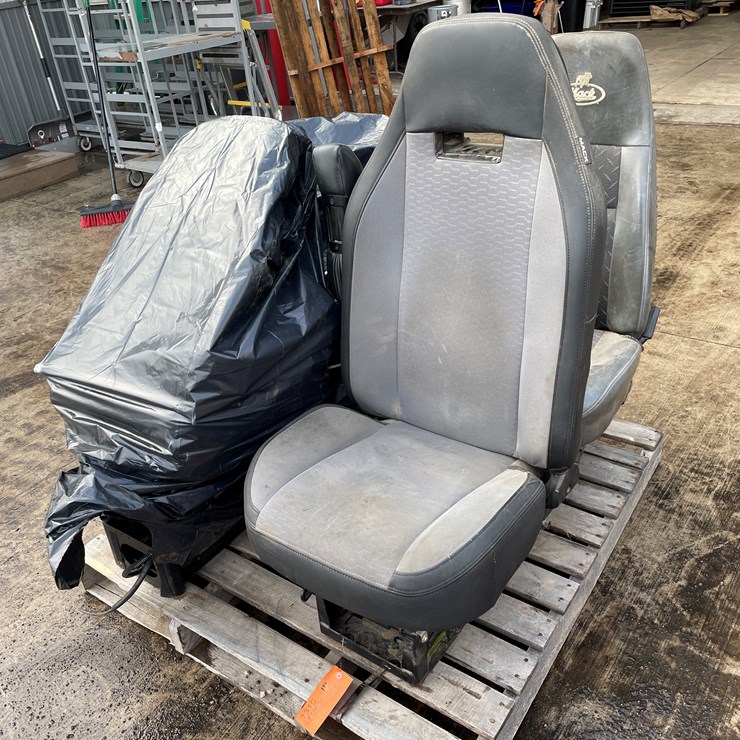 #1319 • (4) Air Ride Seats