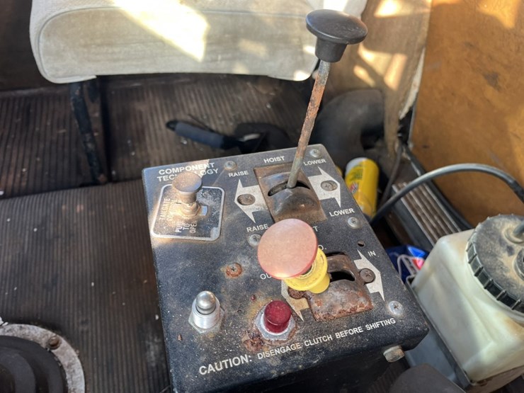 #2201-•-1988-freightliner-mb80-tandem-axle-dump-truck-image-48