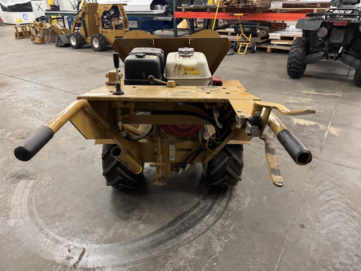 #3280-•-ase-hydraulic-tractor-with-roof-remover-attachment-image-4