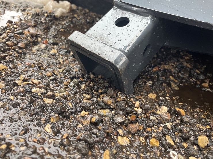 #1156-•-unused,-landhonor-skidsteer-utility-hitch-adapter-2"-receiver-image-3