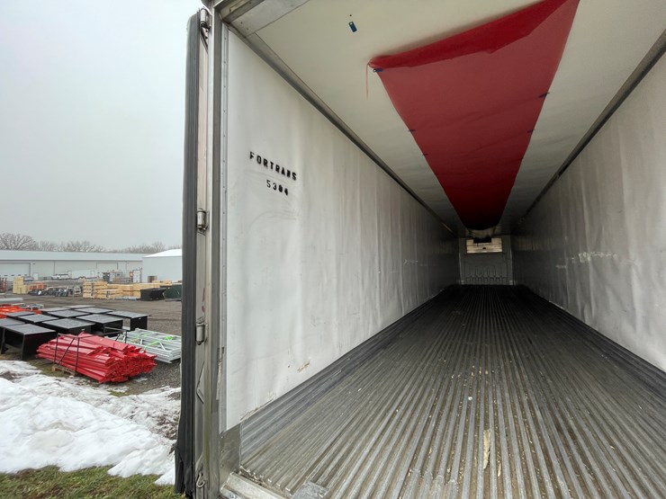 2017-utility-3000r-reefer-image-11