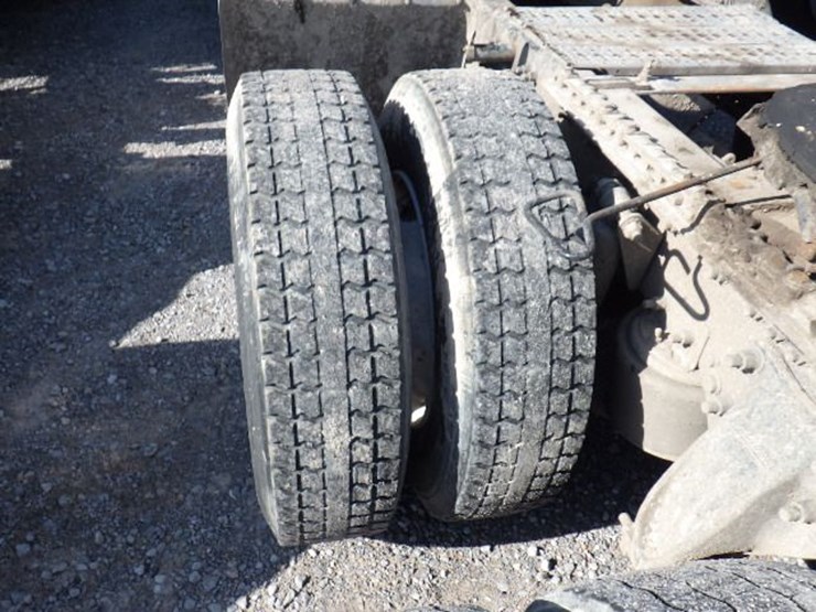 caterpillar-c15-image-16