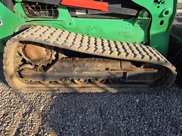 2018-bobcat-t740-image-46