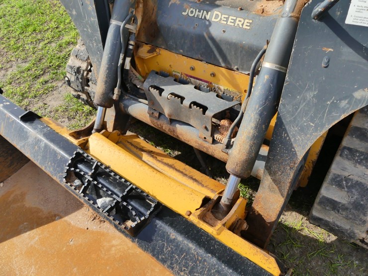 2023-deere-325g-image-11