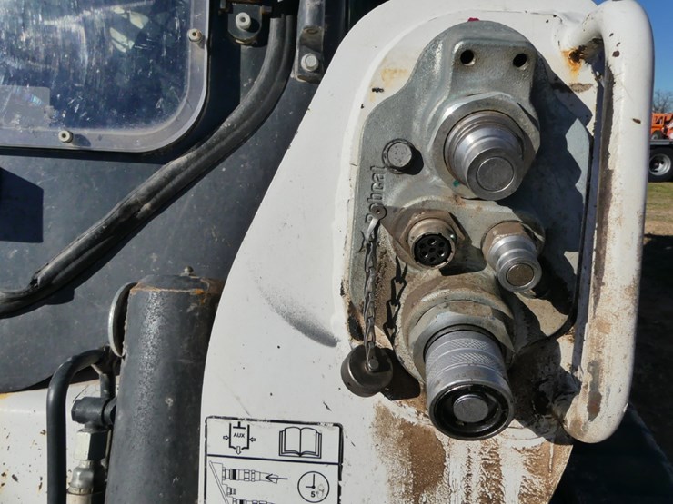 2021-bobcat-t770-image-11