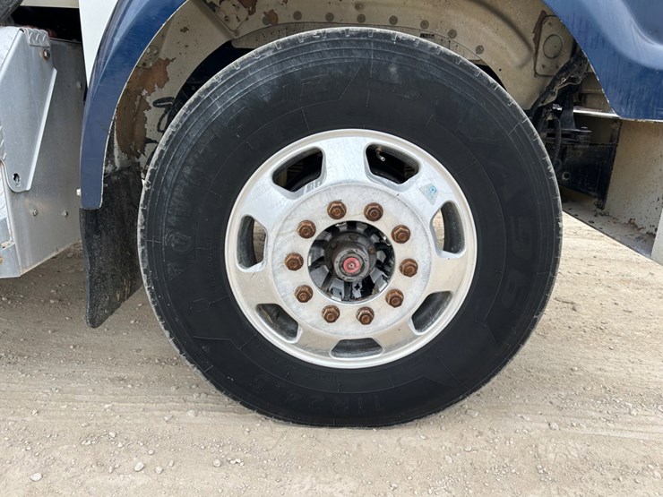 2014-western-star-4900-image-11