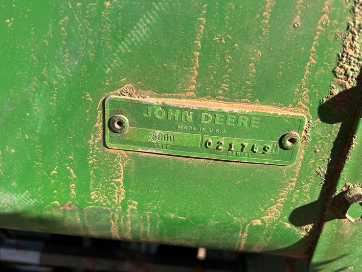 john-deere-8300-image-13