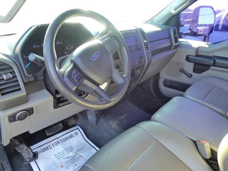 2019-ford-f450-xl-image-11