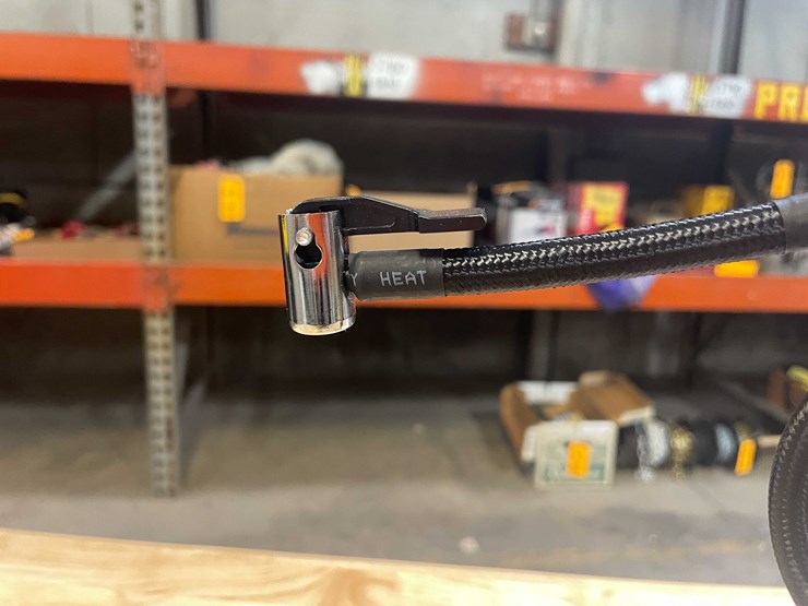 #2035-•-dewalt-compatible-20v-air-compressor-for-airing-up-tires,-etc-(pr12)-image-4