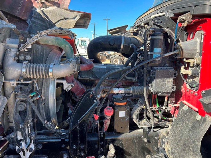 2020-mack-p164t-image-13