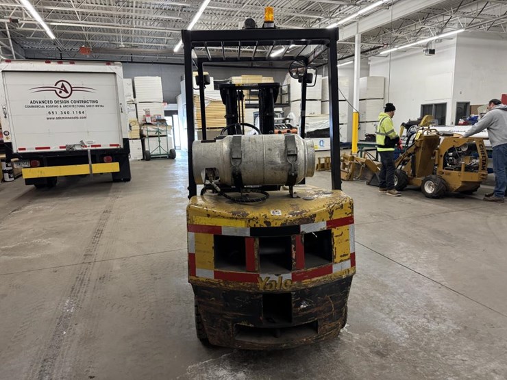 #2227-•-yale-a673971-forklift-image-4