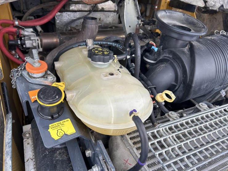 2019-deere-331g-image-33