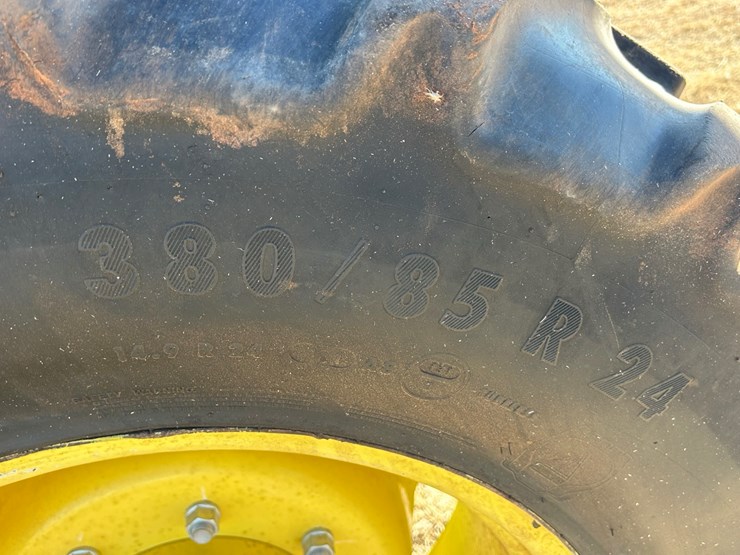 john-deere-6105e-image-24